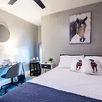 Suite Near Downtown Louisville, Ky - Suite X